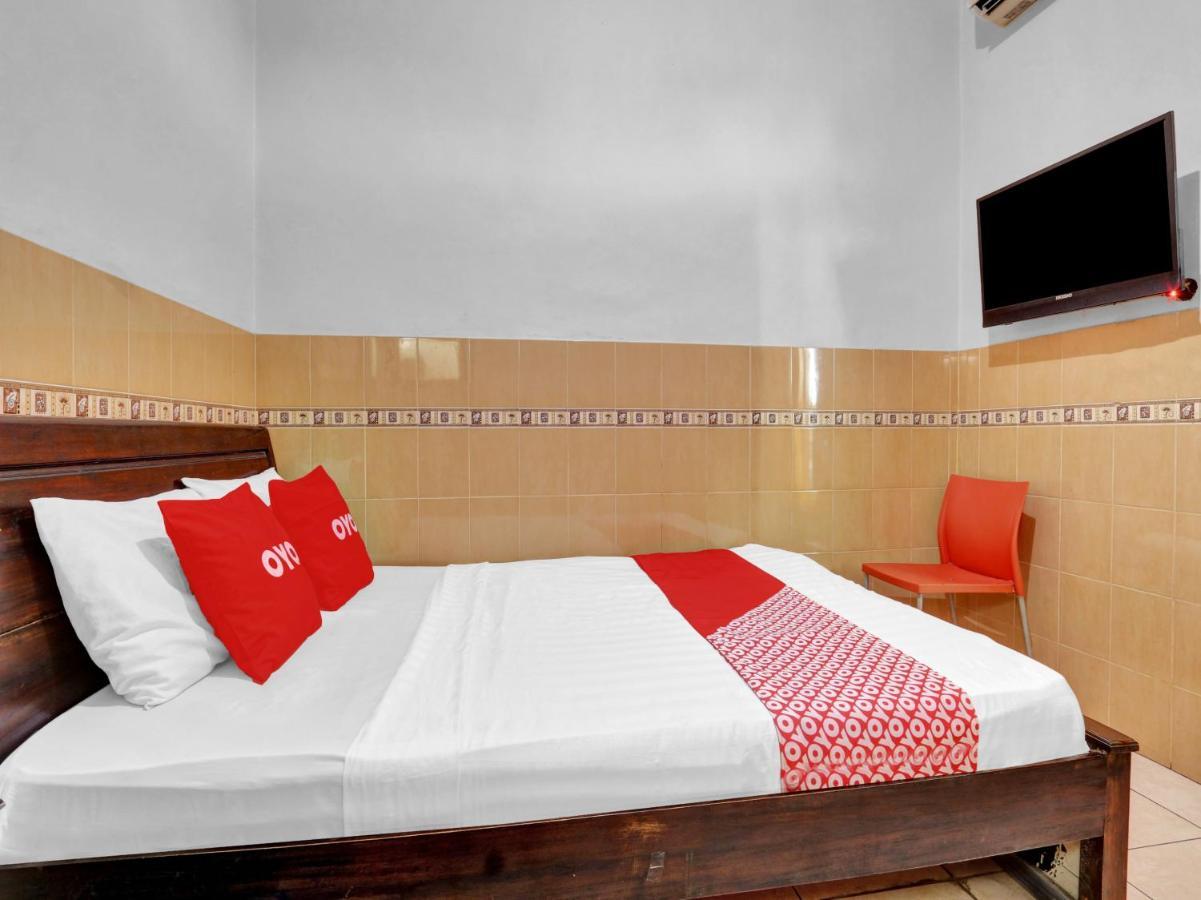 OYO 90695 Srikandi Nologaten Hotel Yogyakarta Esterno foto